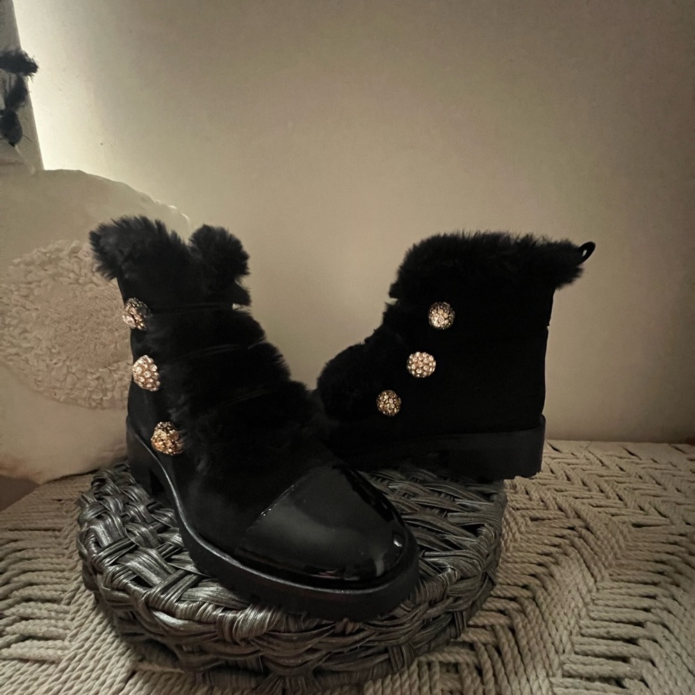 NANETTE LEPORE: Izzy faux fur boots, size 7